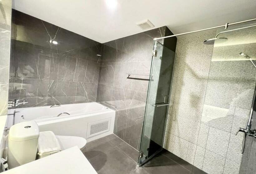 マウンテンビュースイート, S.r.sunshine