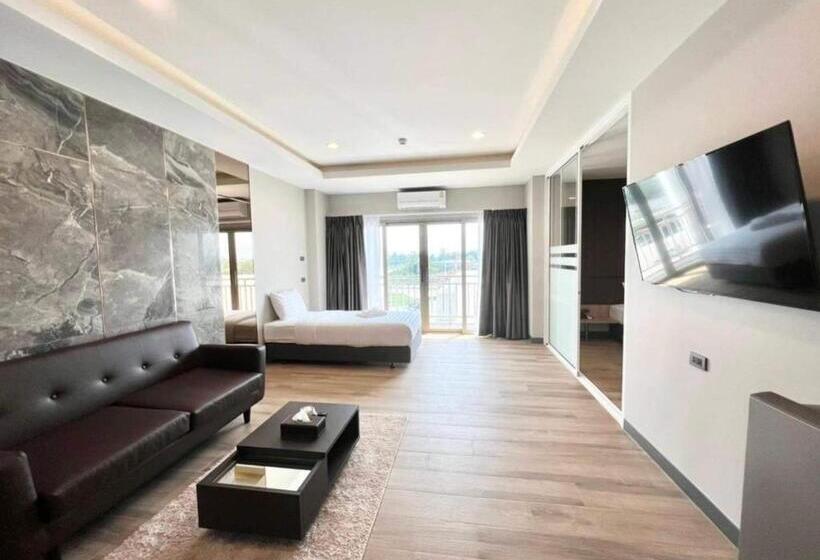 スタンダードトリプルルーム, S.r.sunshine