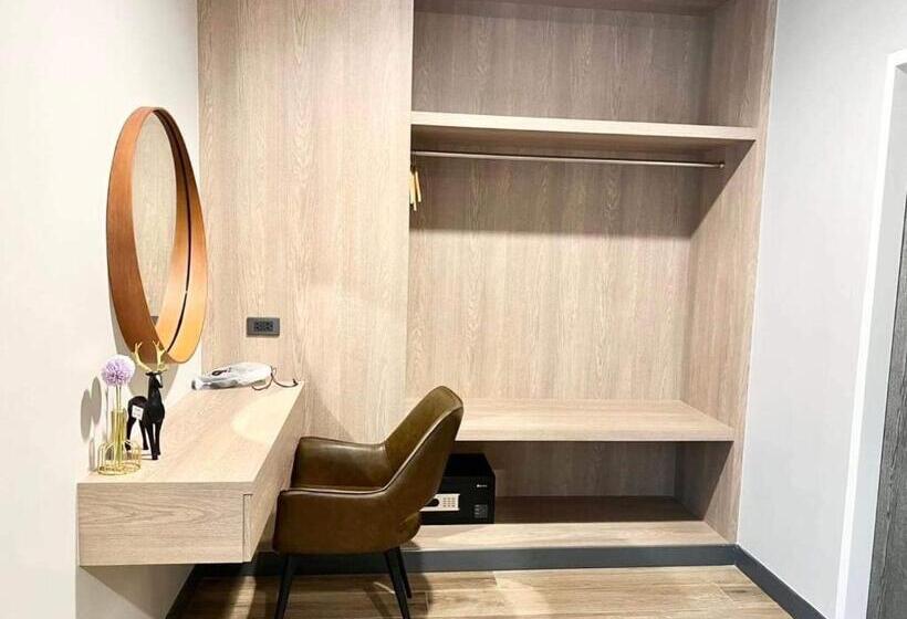 ファミリールーム, S.r.sunshine