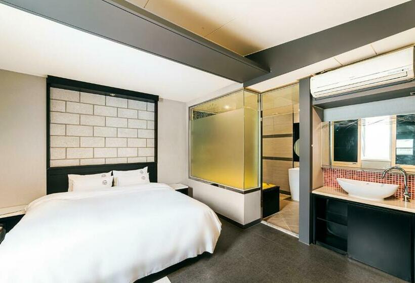 اتاق لوکس, Ssome Jeongkwan