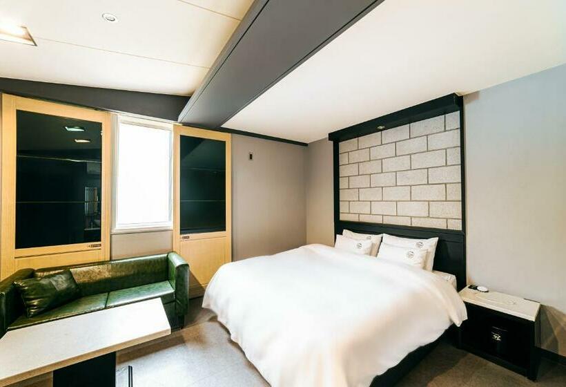 اتاق لوکس, Ssome Jeongkwan