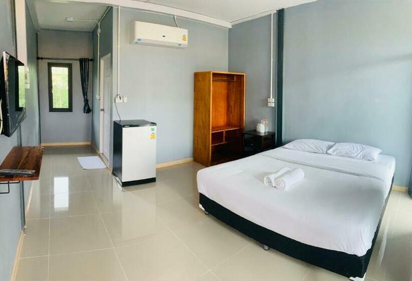 Quarto standard, บ้านพิชชา ที่พักใจกลางเมืองปราณบุรี