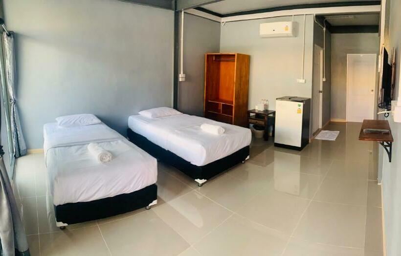 Quarto standard, บ้านพิชชา ที่พักใจกลางเมืองปราณบุรี