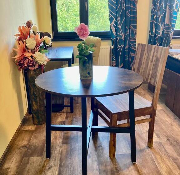 סוויטה נוף לגינה, Apartmány Na Výsluní české švýcarsko