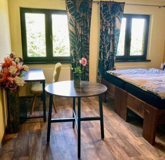 סוויטה נוף לגינה, Apartmány Na Výsluní české švýcarsko