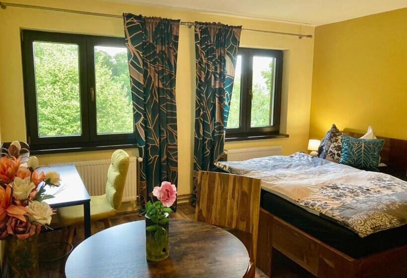 סוויטה נוף לגינה, Apartmány Na Výsluní české švýcarsko