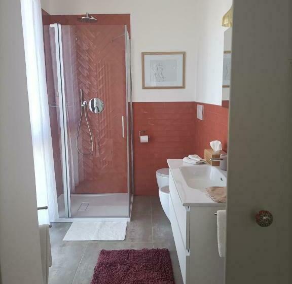 غرفة قياسية مطلّة علي حمام السباحة, Casale Il Girasole