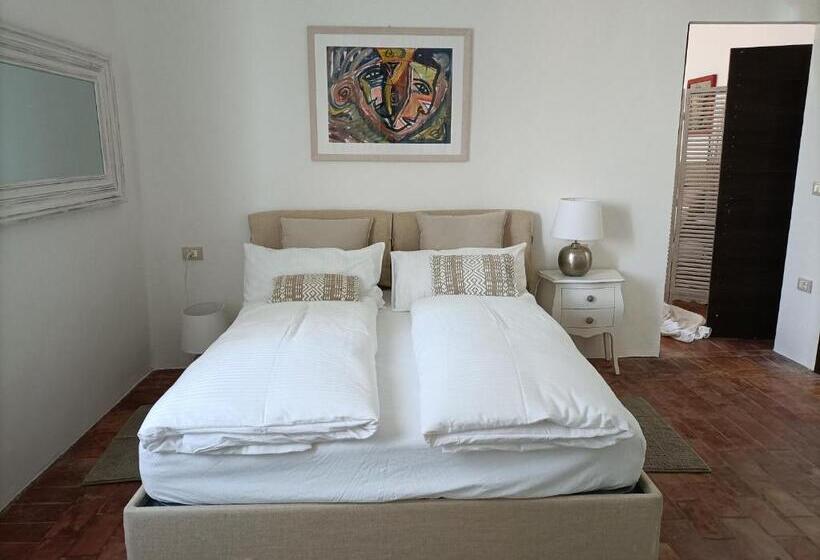 غرفة عائلية, Casale Il Girasole