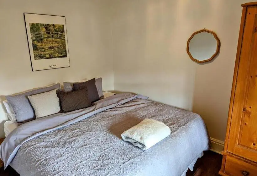 キングサイズベッドのスタンダードルーム, Hamptons Historic Guest House