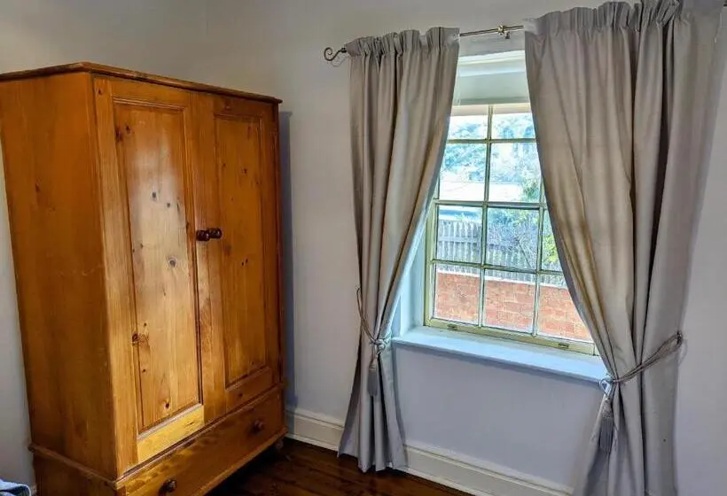 キングサイズベッドのスタンダードルーム, Hamptons Historic Guest House