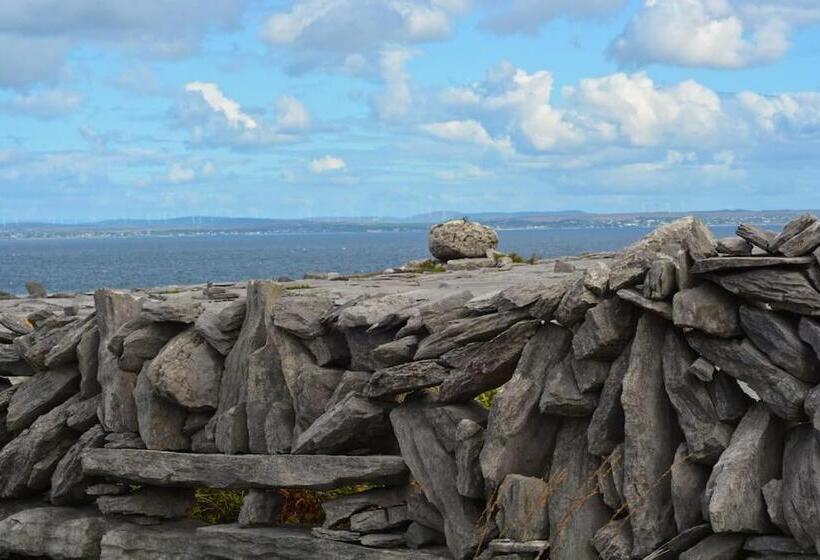 Triple Room Sea View, Into The Burren