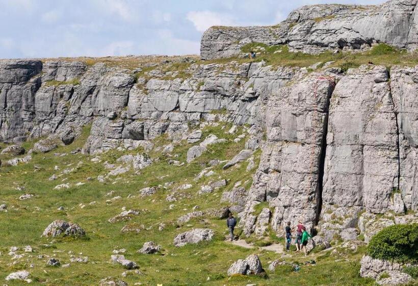 Triple Room Sea View, Into The Burren