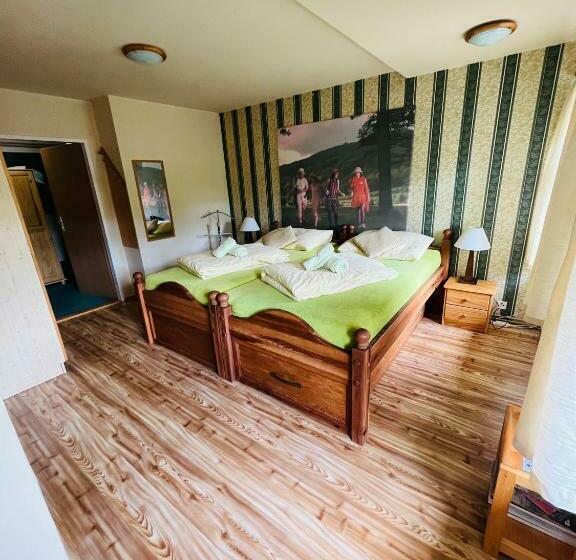 غرفة قياسية, Ještěd Golf Restaurace A Penzion