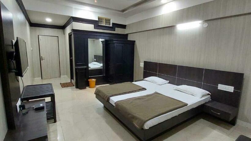 Номер Deluxe, Staymaker Siddeshwara Comforts