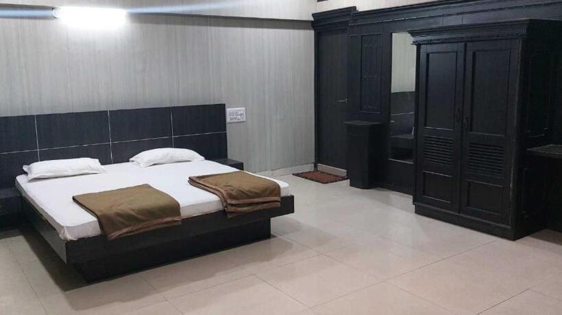 Номер Deluxe, Staymaker Siddeshwara Comforts