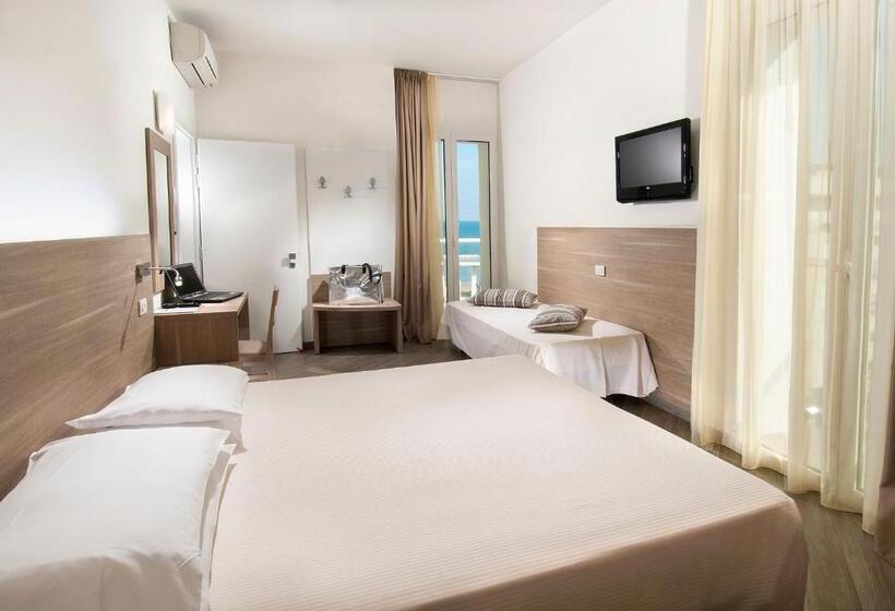 غرفة قياسية رباعية مزودة بشُرفة, Atlantic & Spa