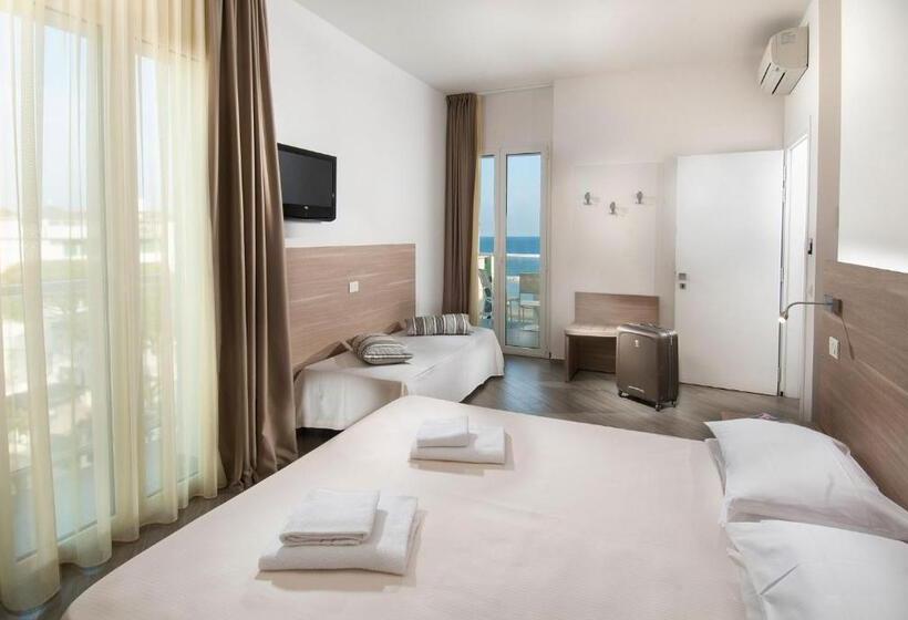 غرفة قياسية رباعية مزودة بشُرفة, Atlantic & Spa