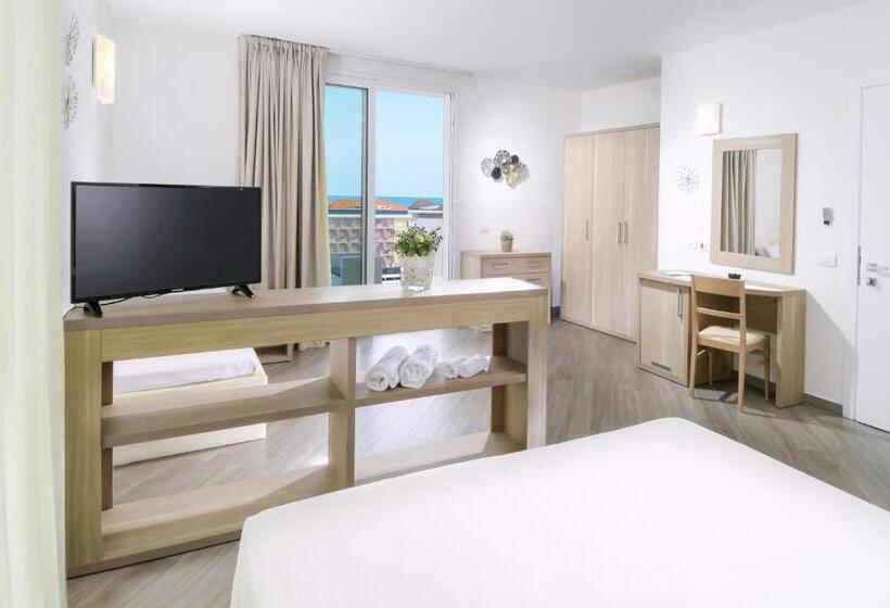 جناح جونيور عائلى, Atlantic & Spa