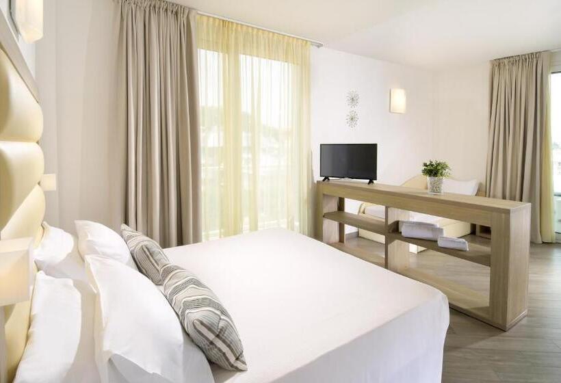 جناح جونيور عائلى, Atlantic & Spa