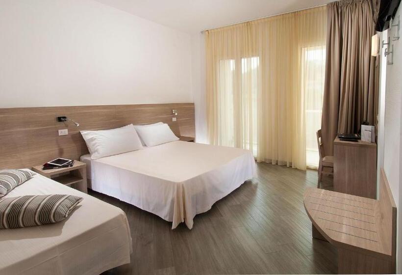 غرفة قياسية رباعية, Atlantic & Spa