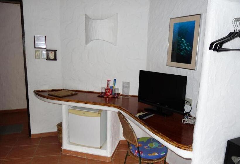 豪华房间, Atlantis Dive Resort Puerto Galera