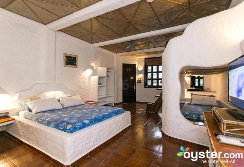 Семейный Номер Вид на Сад, Atlantis Dive Resort Puerto Galera