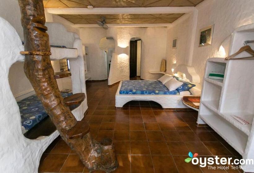 패밀리 룸 가든 전망, Atlantis Dive Resort Puerto Galera