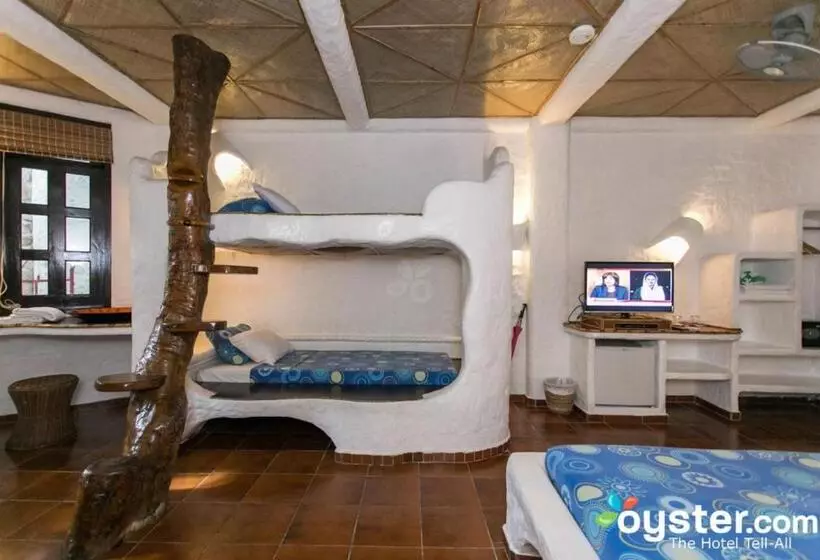 ガーデンビューファミリールーム, Atlantis Dive Resort Puerto Galera