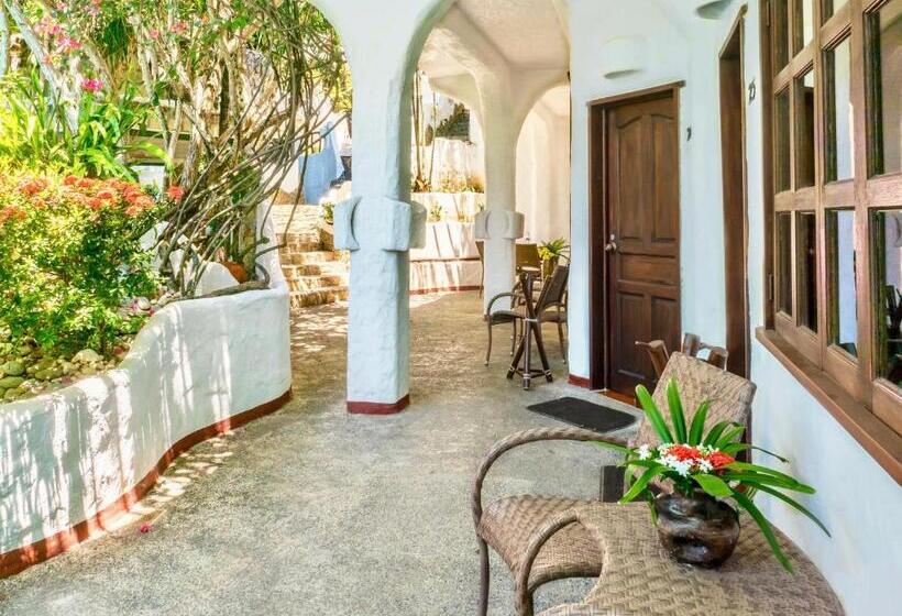 디럭스 룸, Atlantis Dive Resort Puerto Galera