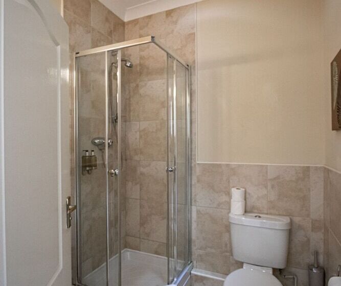 غرفة قياسية فردية, Cley Hall