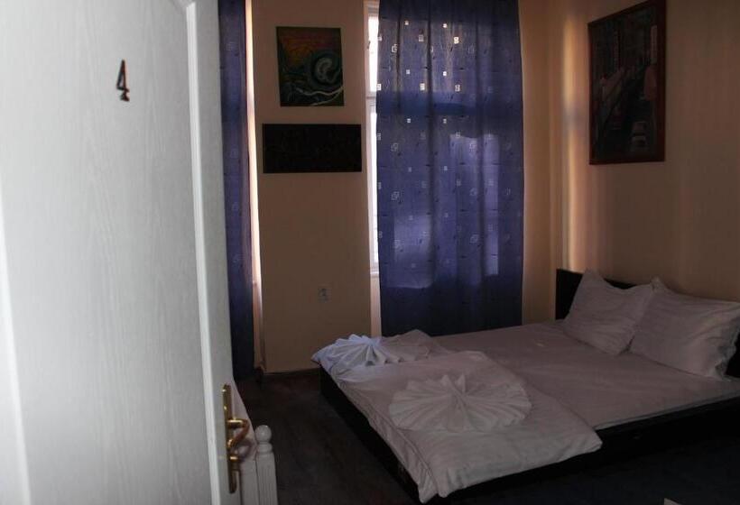 Camera Standard, Praha Club Bed & Breakfast