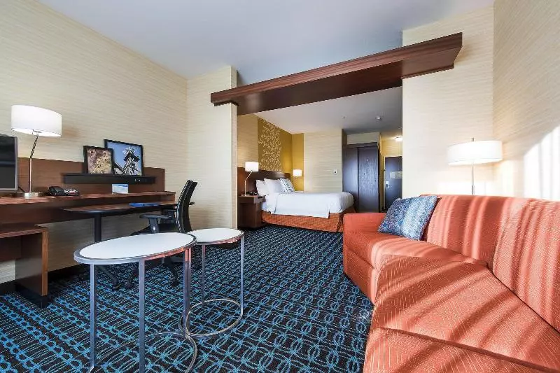 キングサイドベッドのスタンダードワンルーム, Fairfield Inn & Suites By Marriott Leavenworth