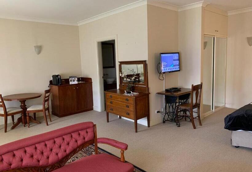 Sviitti Poreallas, Fitzroy Inn Historic Retreat Mittagong