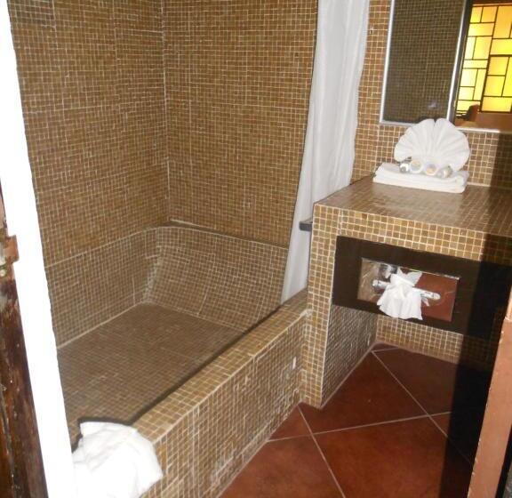 带大床的标准间, Hacienda Taboada