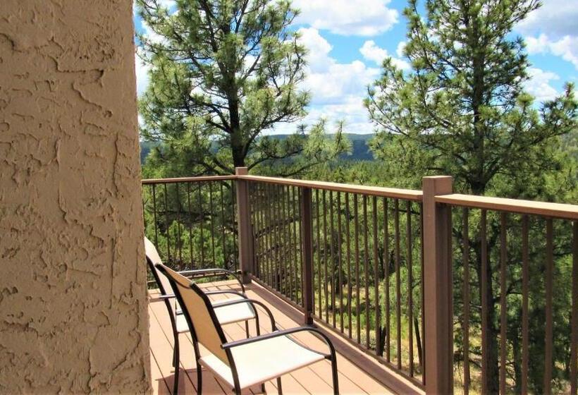 شقة غرفة واحدة, High Sierra Condominiums