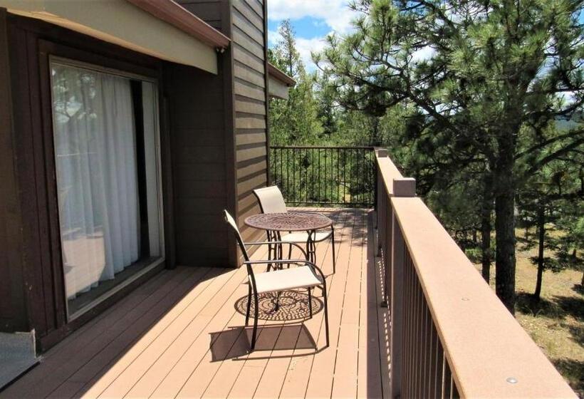 דירת שני חדרים, High Sierra Condominiums
