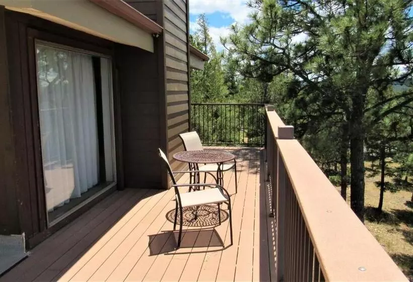 آپارتمان 2 خوابه, High Sierra Condominiums