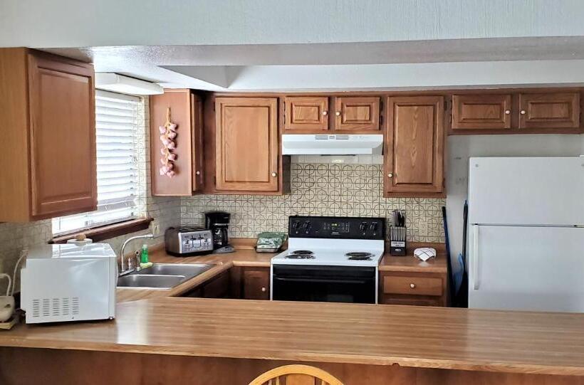 شقة غرفتين, High Sierra Condominiums