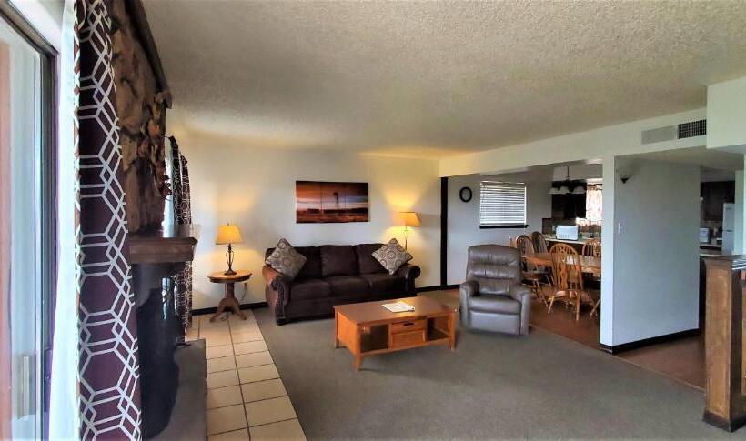 شقة غرفتين, High Sierra Condominiums