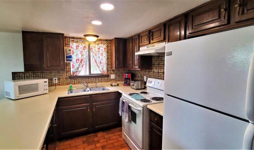 شقة 3 غرف, High Sierra Condominiums