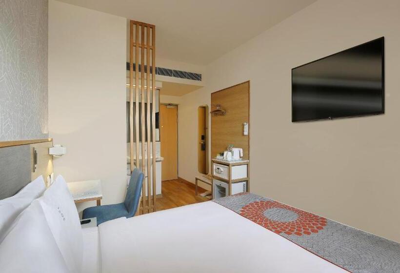 Engelliler için Standart Oda, Holiday Inn Express Gurugram Sector 50, An Ihg