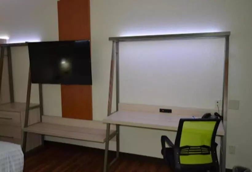 身障者適用スタンダードルーム, Holiday Inn Express & Suites Raymondville By Ihg