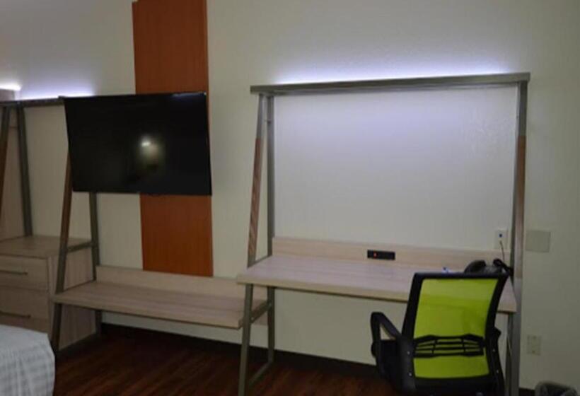 스위트, Holiday Inn Express & Suites Raymondville By Ihg