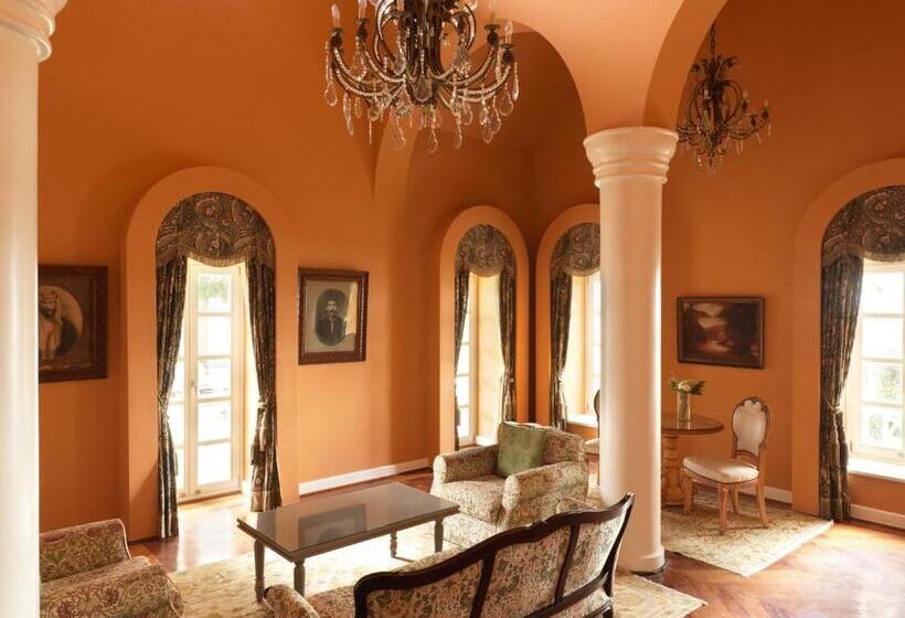 جناح بريميوم, La Maison Bleue El Gouna