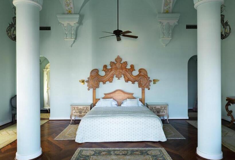 جناح, La Maison Bleue El Gouna