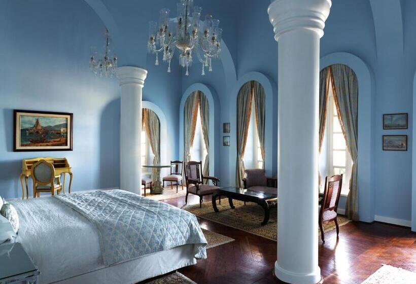 جناح, La Maison Bleue El Gouna