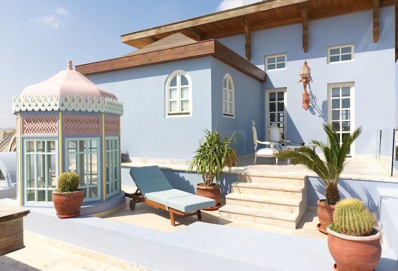 جناح, La Maison Bleue El Gouna