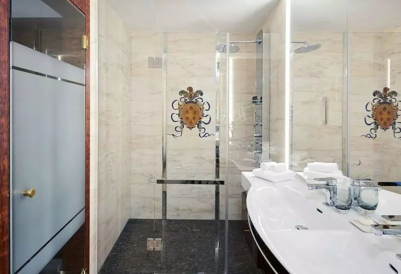 一ベッドルームエクゼクティブアパートメント, Living Hotel De Medici