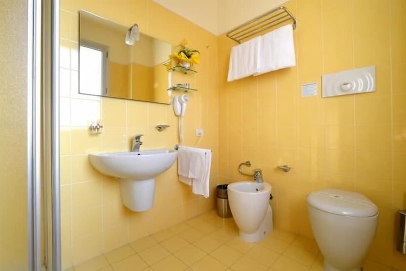 スタンダードルーム, Mirandola