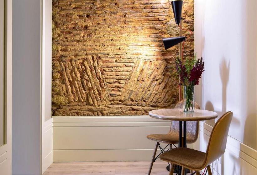 سوئیت با چشم‌انداز, My Story Hotel Rossio